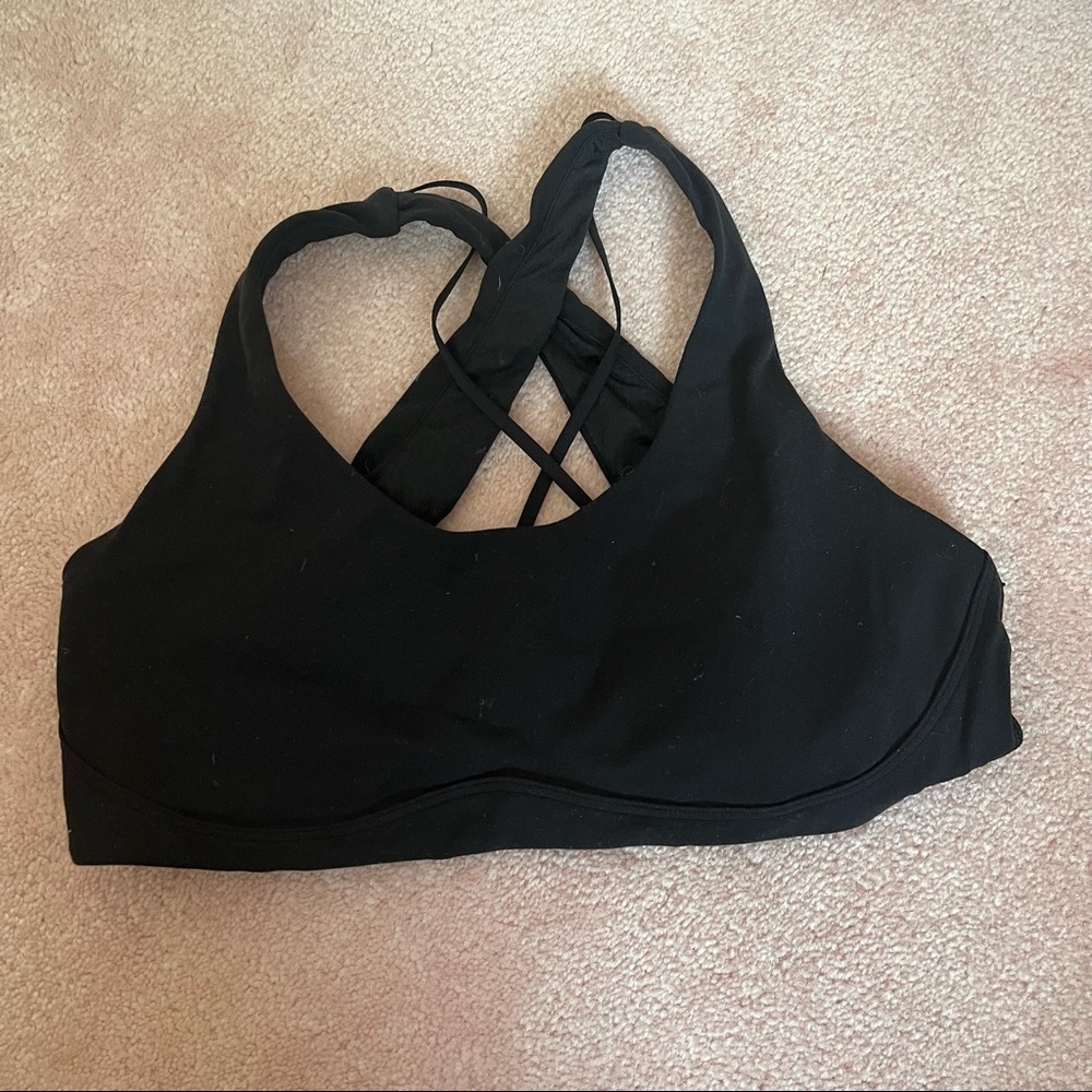 Lululemon 10 strappy sports bra